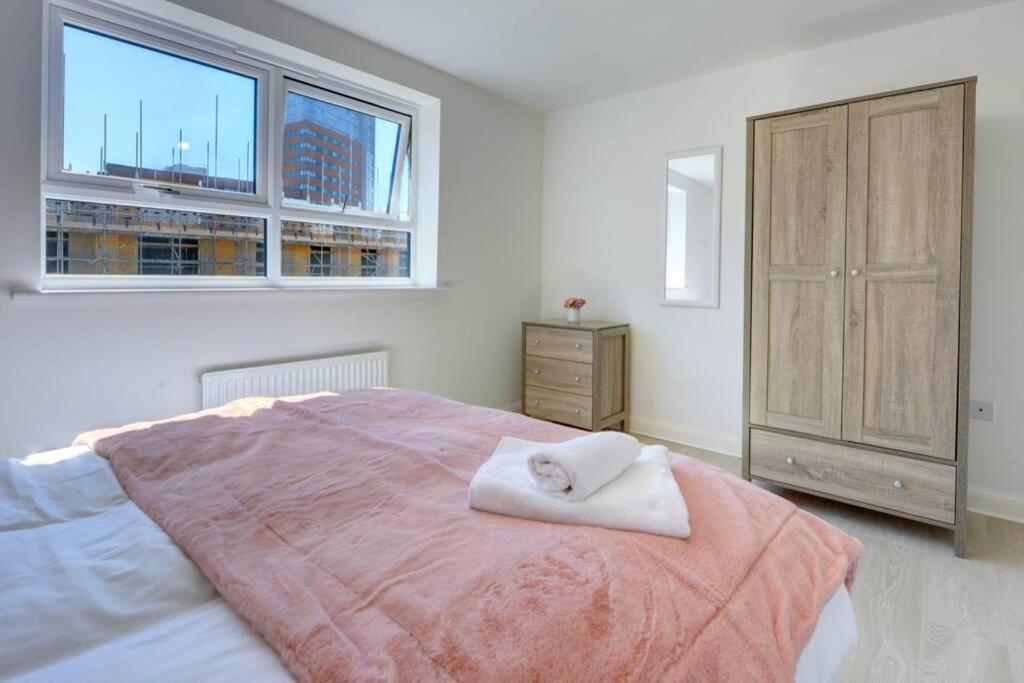Appartement The Stratford Palace à Birmingham Extérieur photo