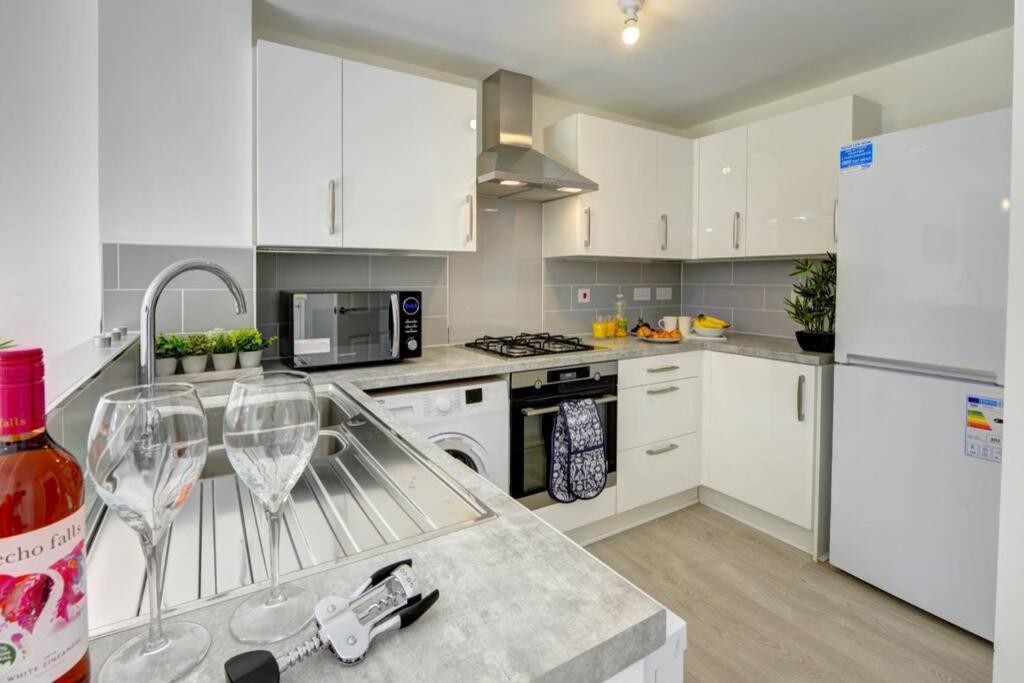 Appartement The Stratford Palace à Birmingham Extérieur photo